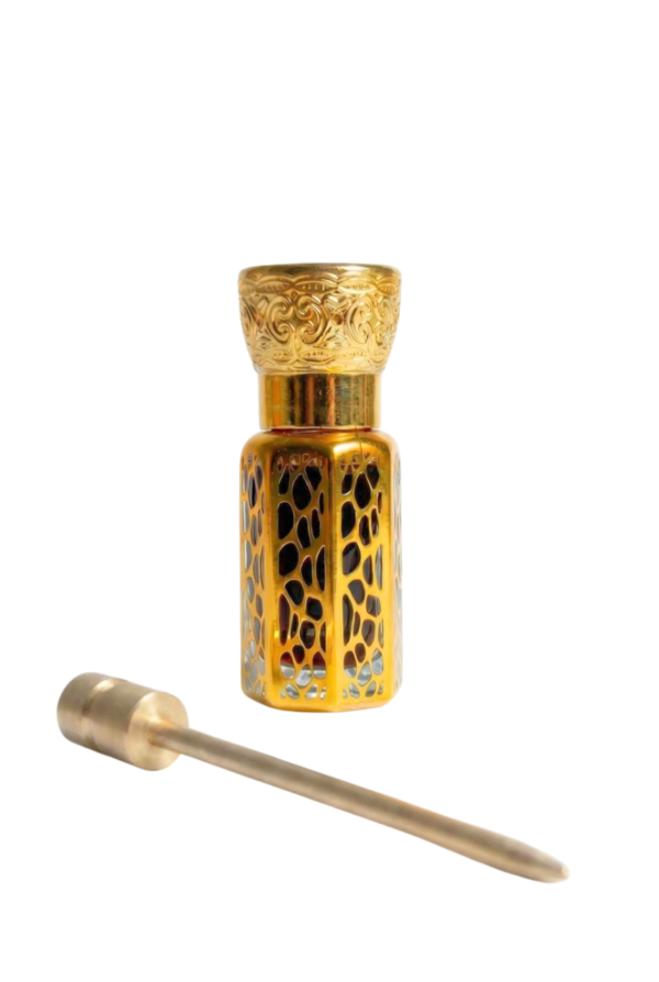 نصف تُولَة + عود نحاسي